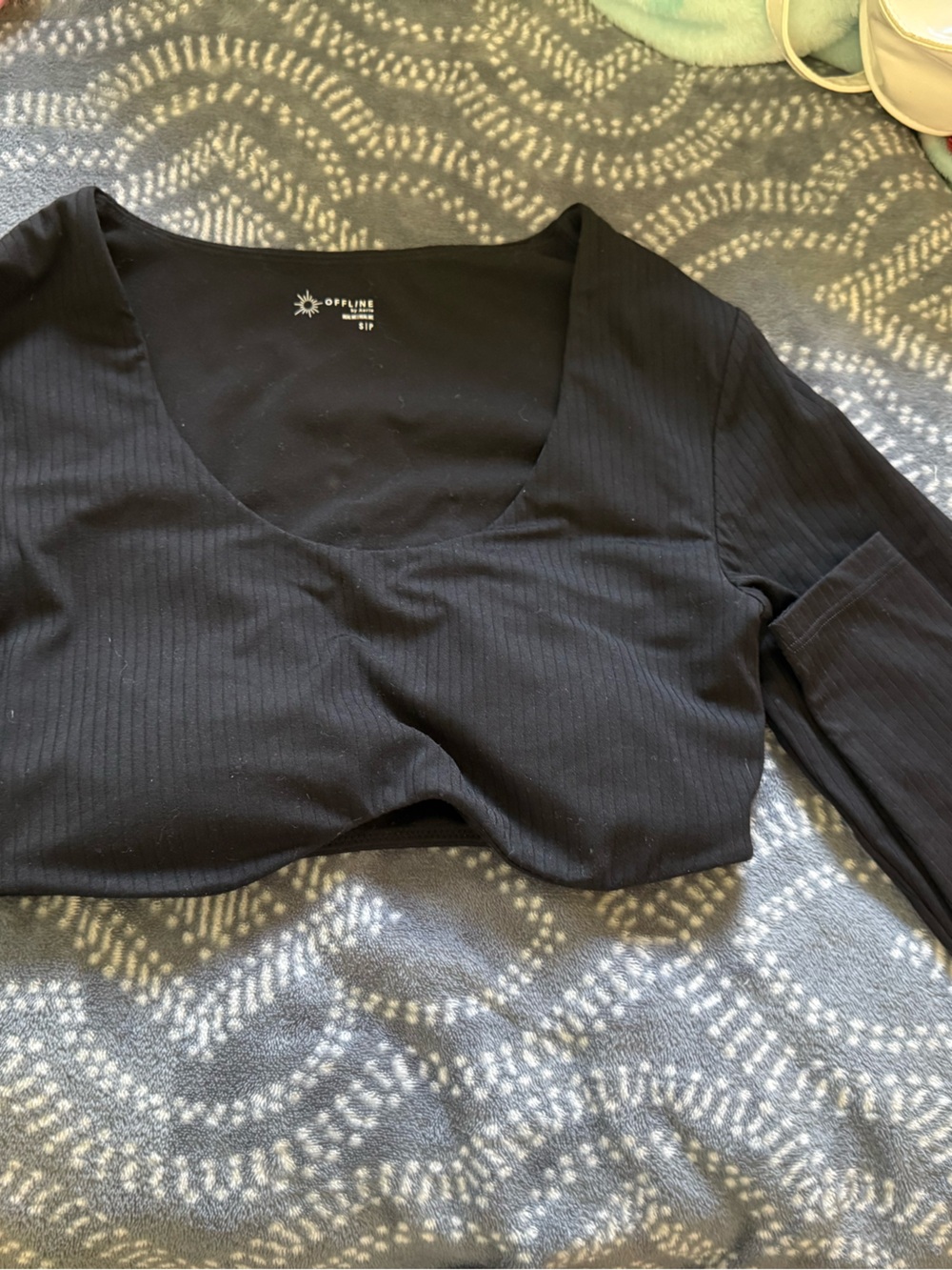 Black Ribbed Long-Sleeve Crop Top
